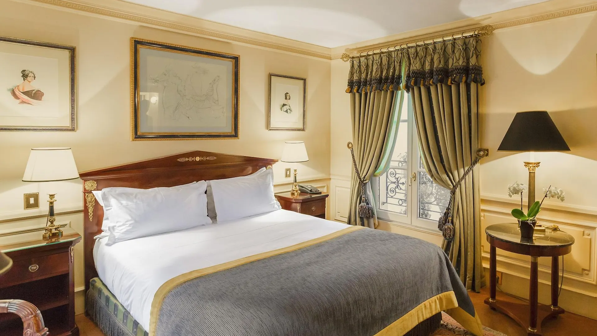 ****  Hotel Luxembourg Parc Paris Frankreich