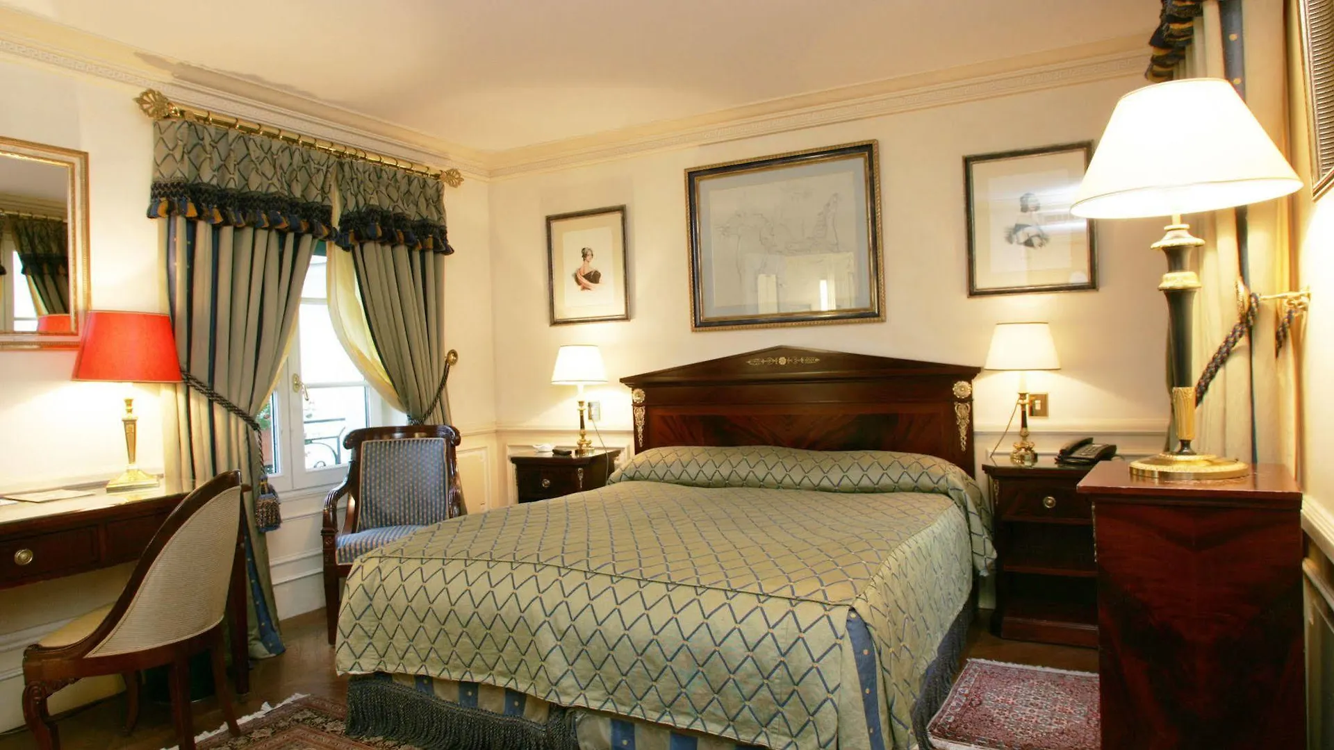 ****  Hotel Luxembourg Parc Paris Frankreich