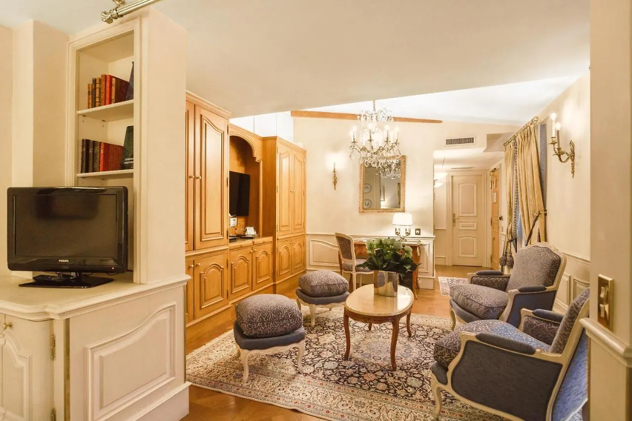 ****  Hotel Luxembourg Parc Paris Frankreich